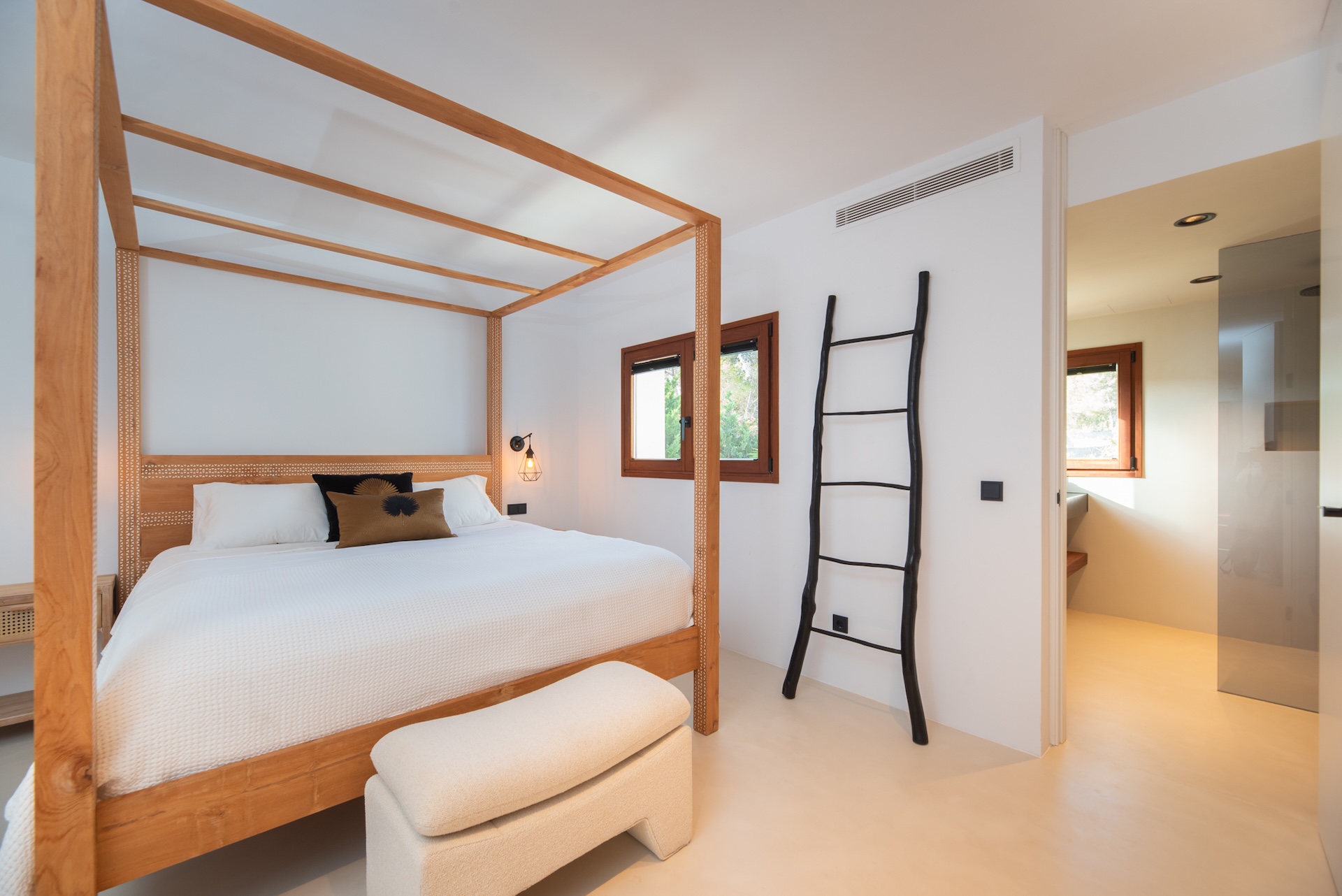 Resa Estates finca Can Floral Ibiza sale koop bed 4.jpg